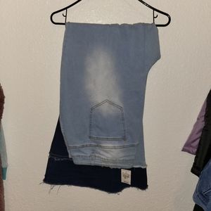 New with Tags Bell Bottom Jean's 26